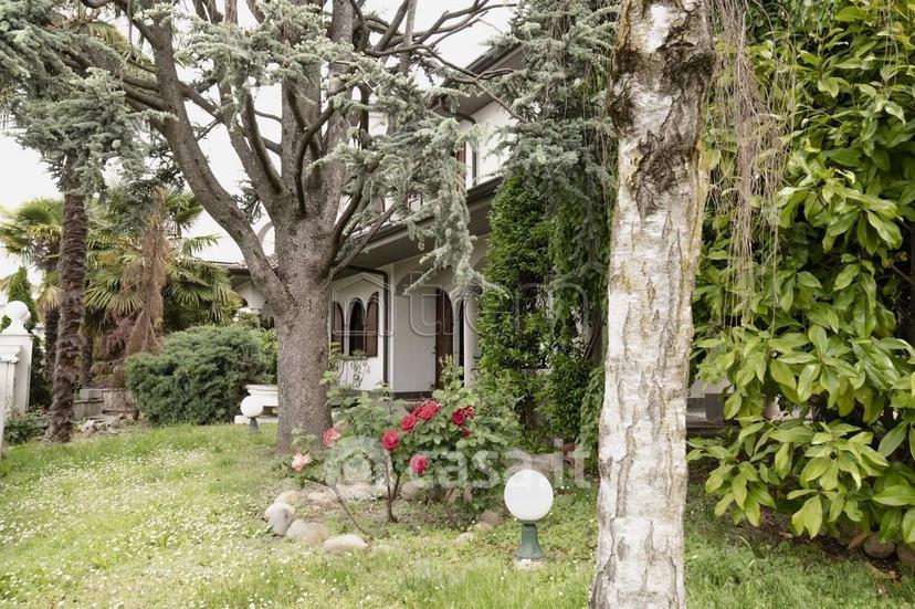 Villa in Via Ruggero Leoncavallo 13 — foto 15 di 43
