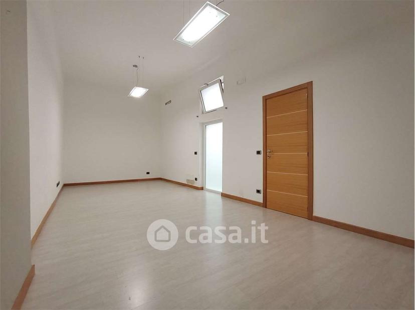 Bilocale in Via Alessandro Manzoni — foto 4 di 9