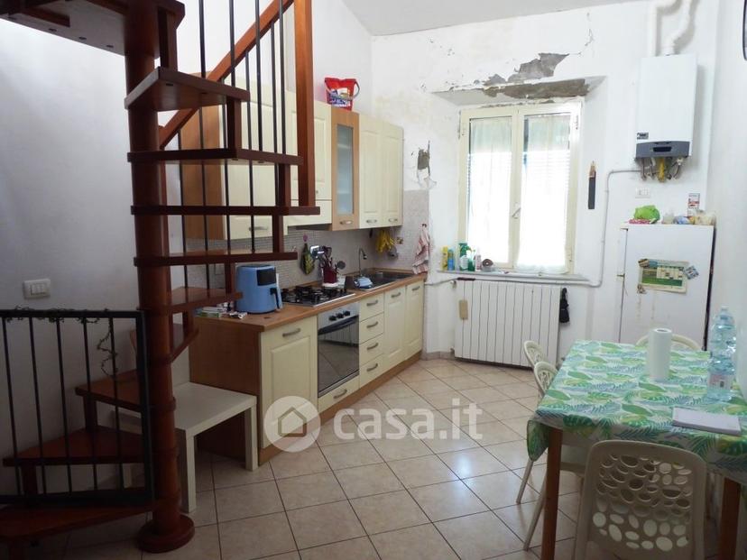 Trilocale in Via Arena Alfieri