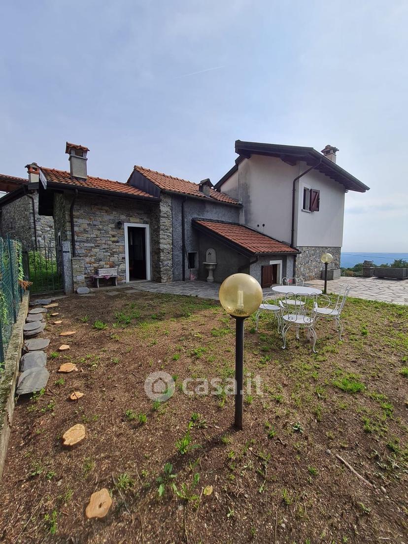 Villa in Via Fourmighè — foto 13 di 42