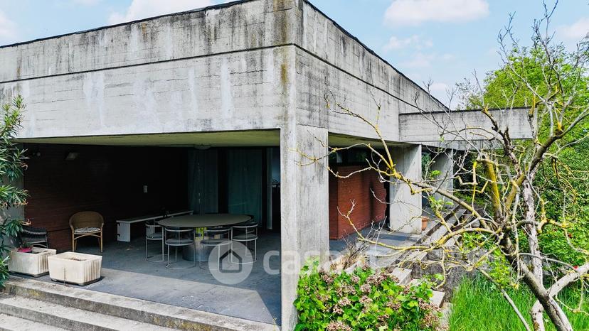 Villa in Via Giosuè Carducci 20 a — foto 15 di 182