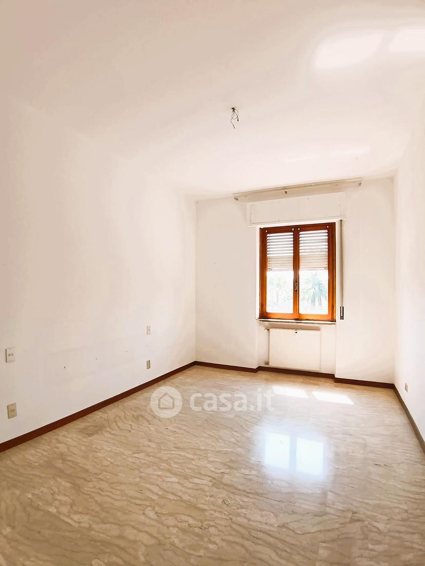 Quadrilocale in Via Dalmazia — foto 9 di 33