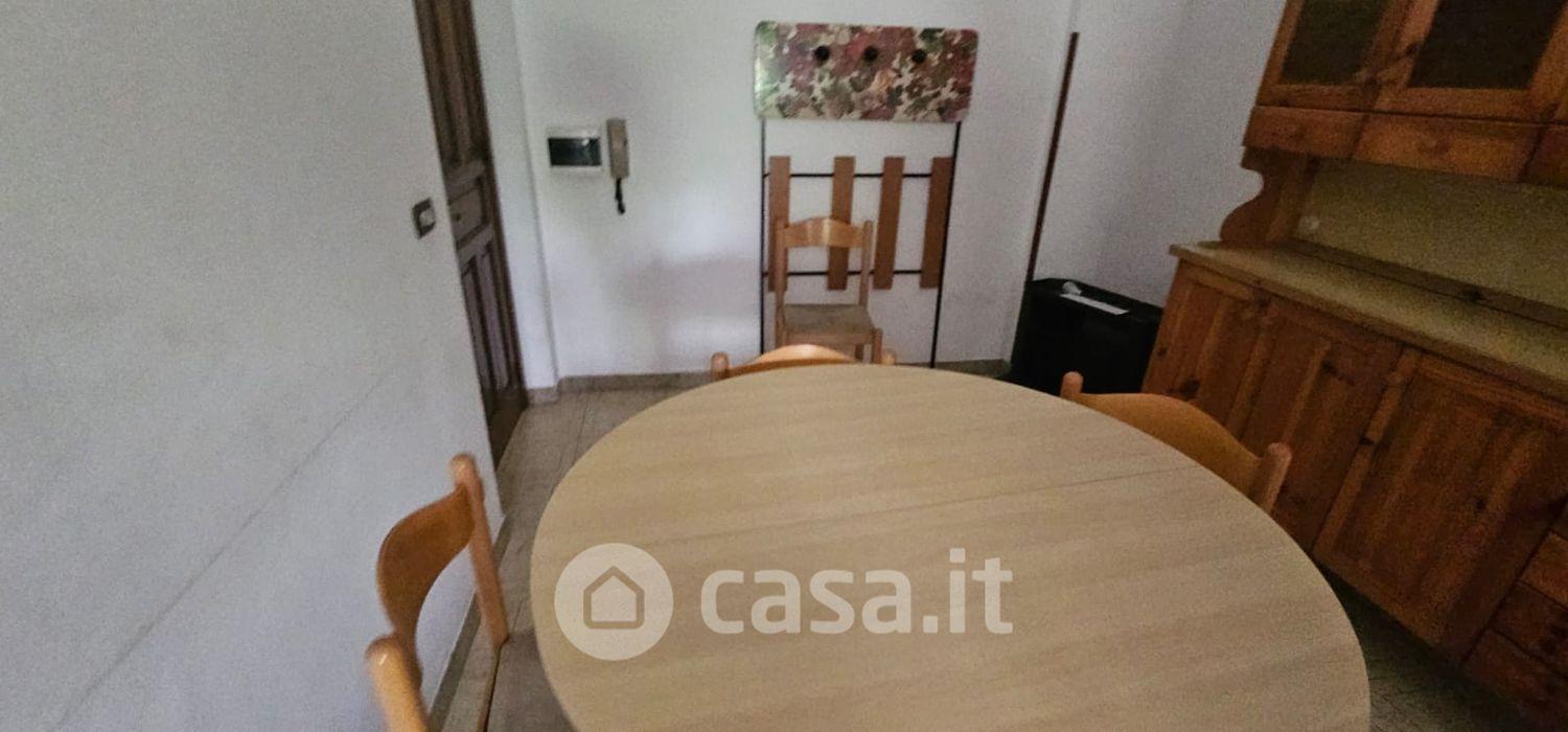 Trilocale in Via Alcide de Gasperi