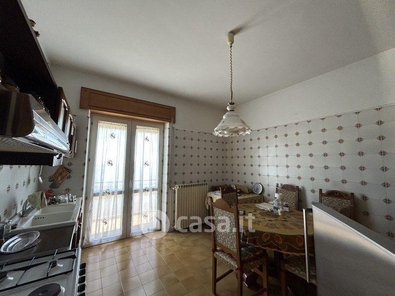 Trilocale in Via Pietro Paolo Parzanese 118 — foto 3 di 18