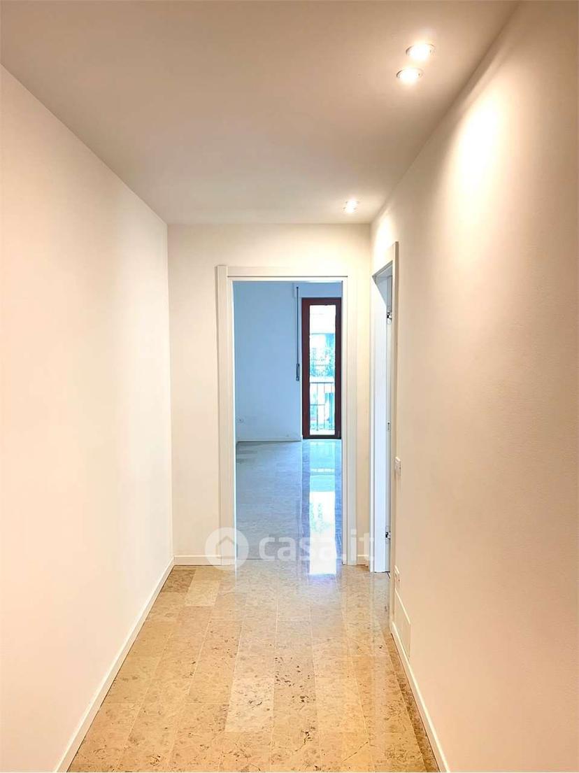 Trilocale in Via Carlo de Cristoforis 10 — foto 18 di 24