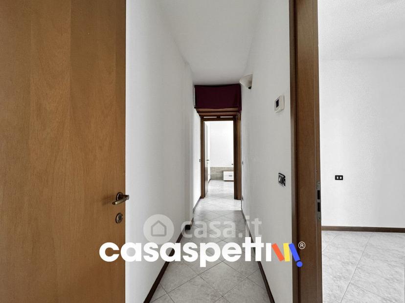 Trilocale in Via Sandro Pertini 9 -1 — foto 12 di 32