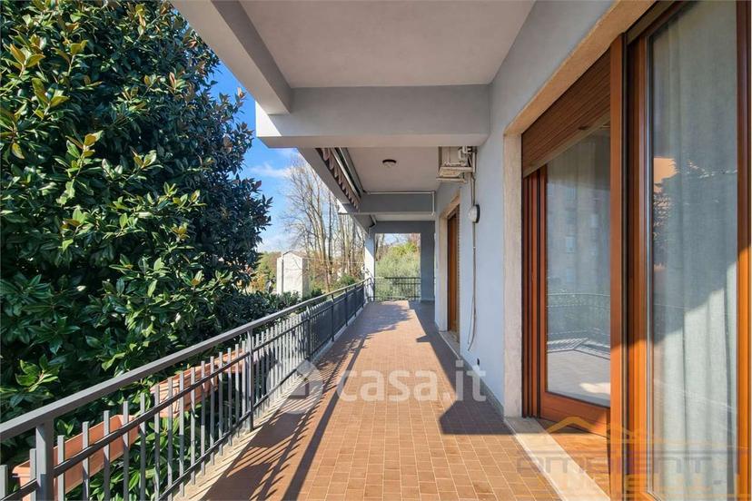 Villa in Via Edmondo de Amicis 6 — foto 5 di 51
