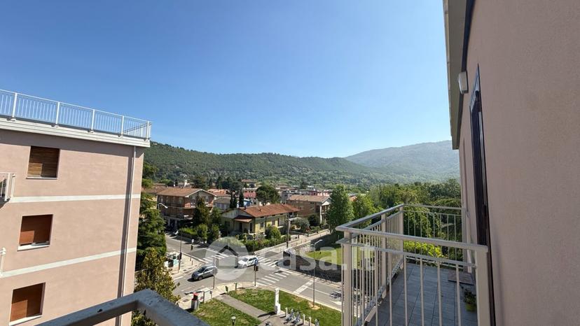 Quadrilocale in Via Ambaraga 77