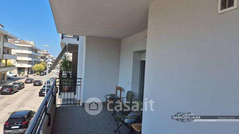 Appartamento in Via Firenze 101 — foto 3 di 37