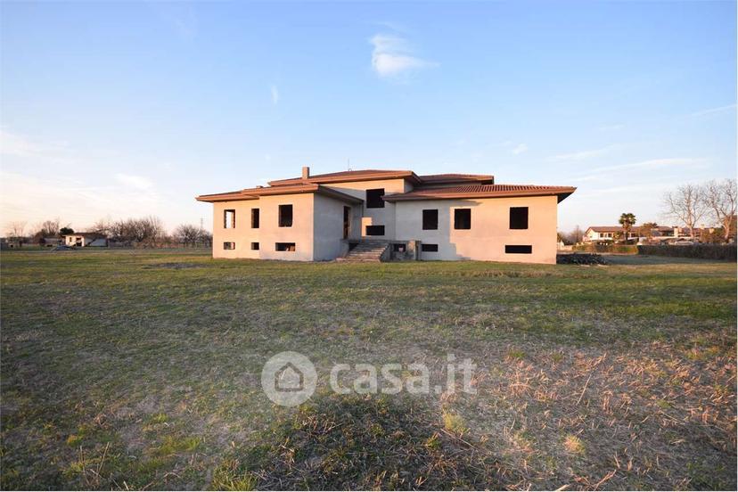 Villa in Via L. Piron 15 — foto 7 di 9