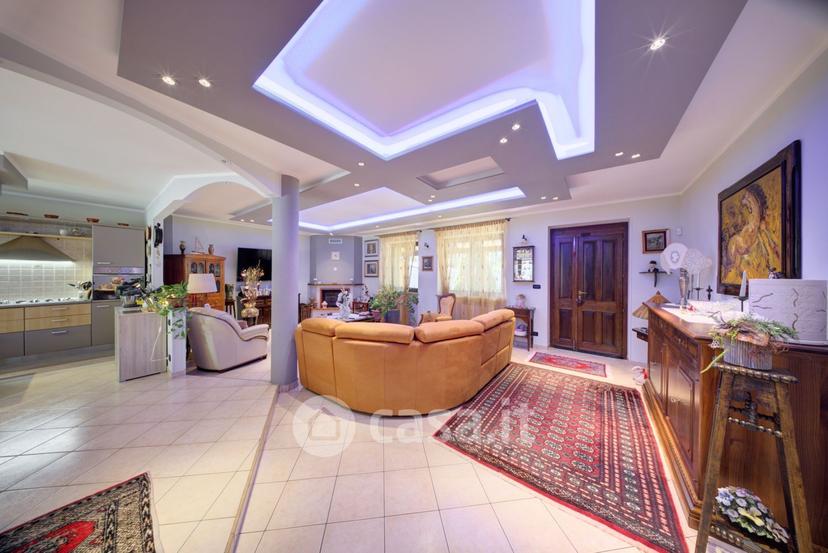 Villa in Via Monasterolo 20 — foto 6 di 53
