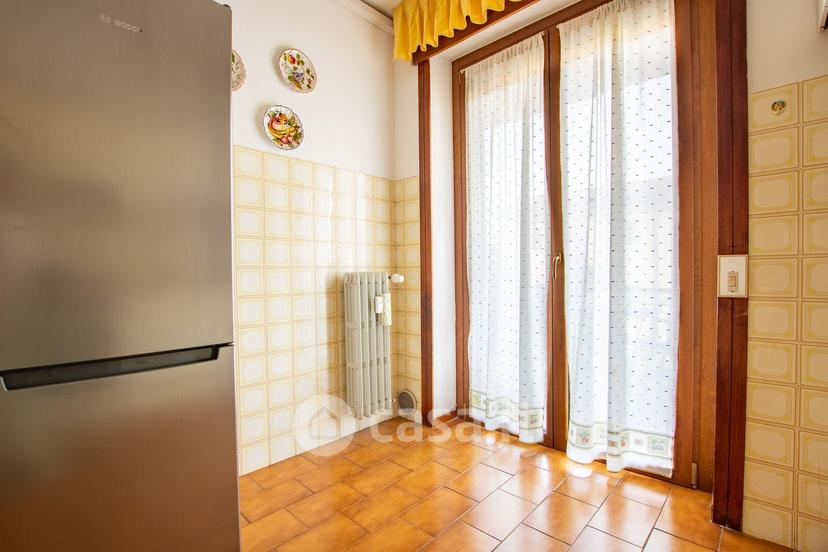 Quadrilocale in Via Corno d'Aquilio 15 — foto 15 di 44