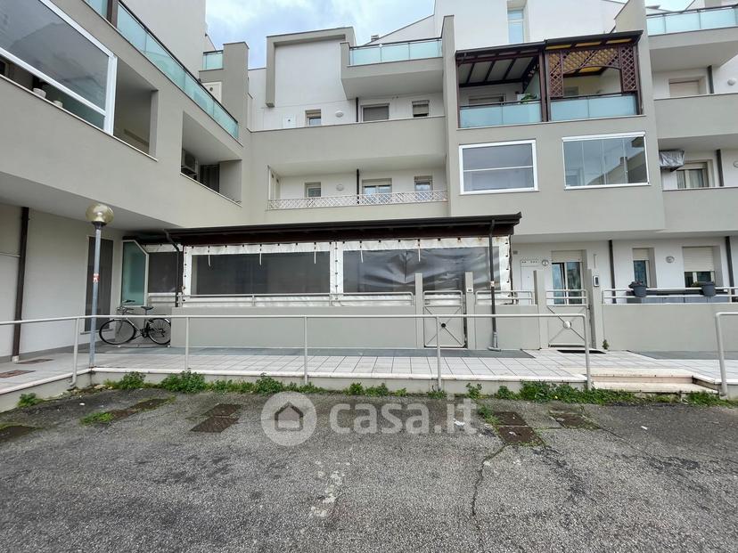 Quadrilocale in Via Raffaello Sanzio 285 B — foto 3 di 39