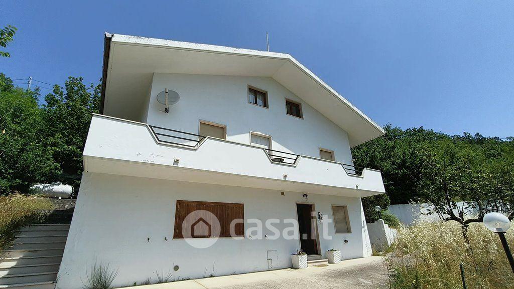 Villa in Contrada Pretara 29