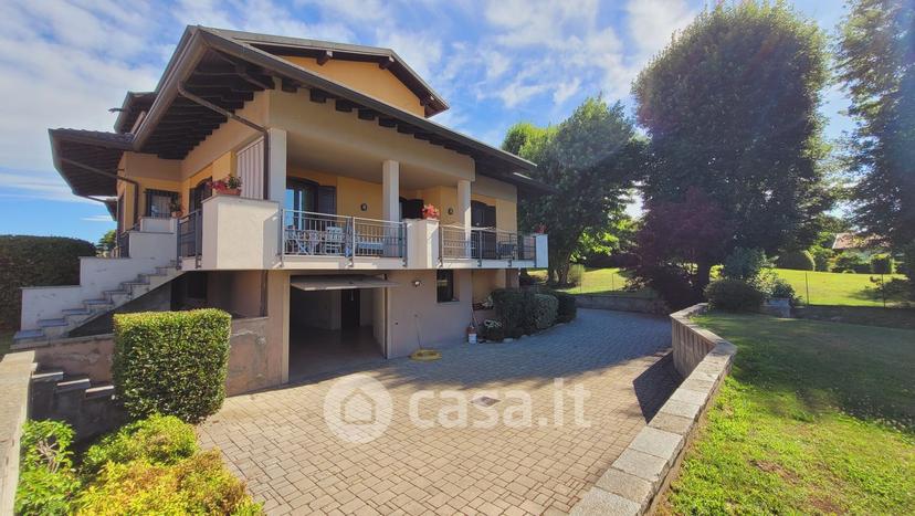 Villa in Via Fratelli Bandiera — foto 24 di 84