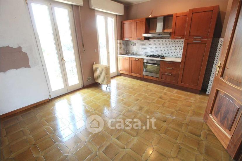 Quadrilocale in Via Fara 31 — foto 13 di 39