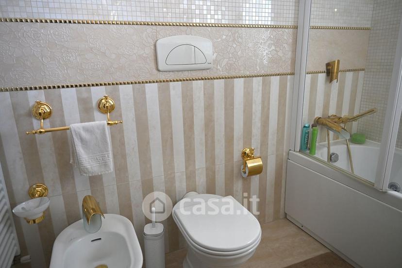 Villa in Via Giulio Cesare 62 — foto 104 di 105