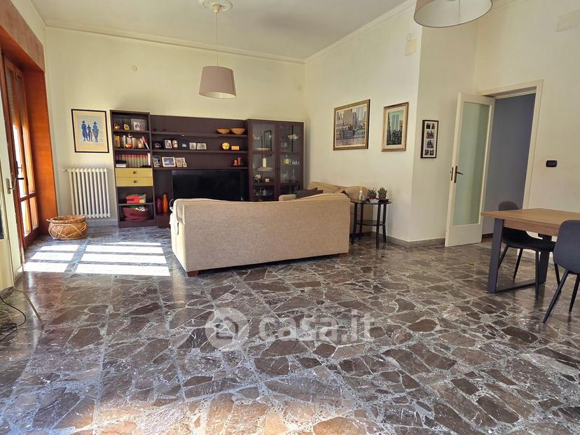 Quadrilocale in Via Toma 19 — foto 14 di 39