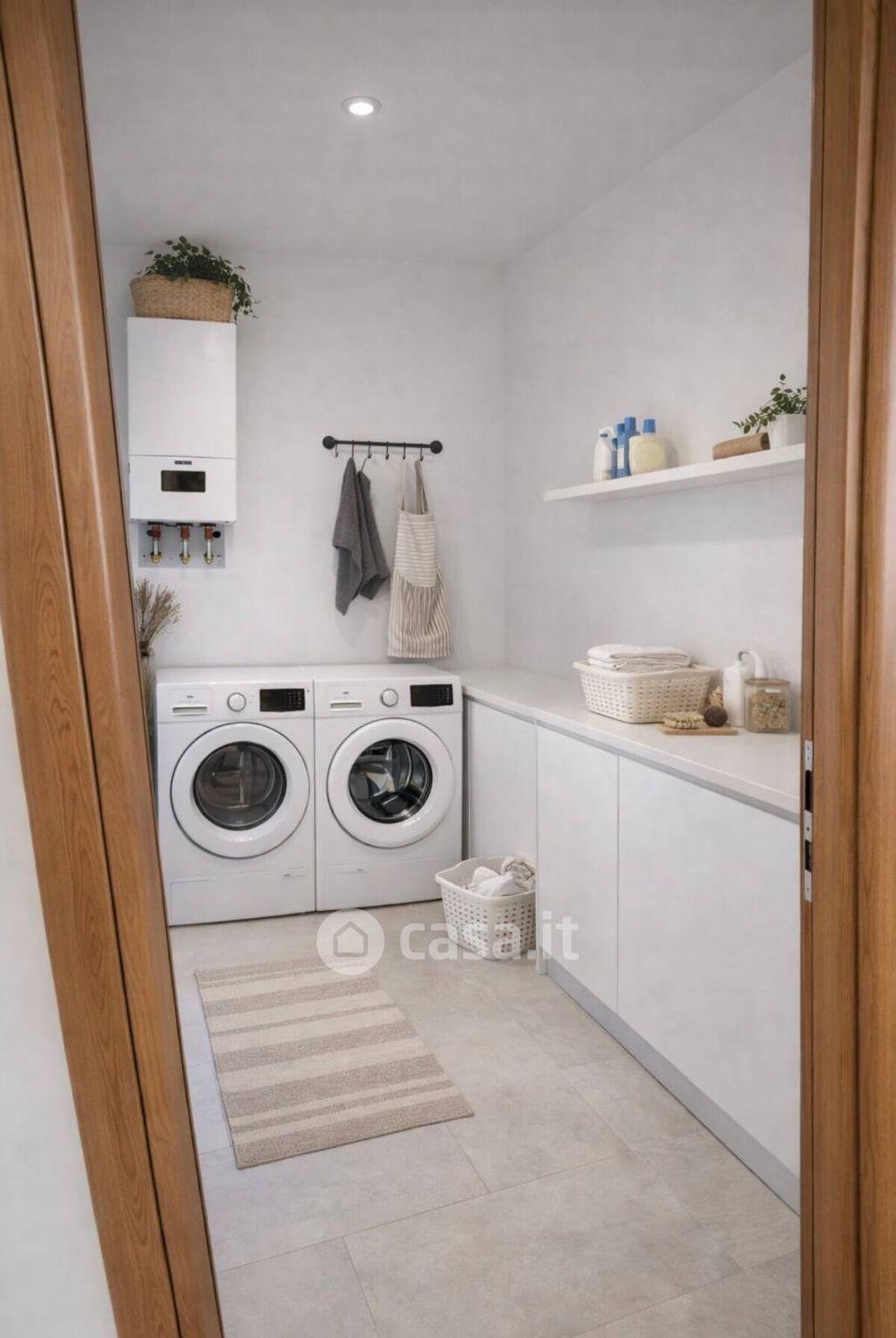 Trilocale in Via C. Aroldi 44