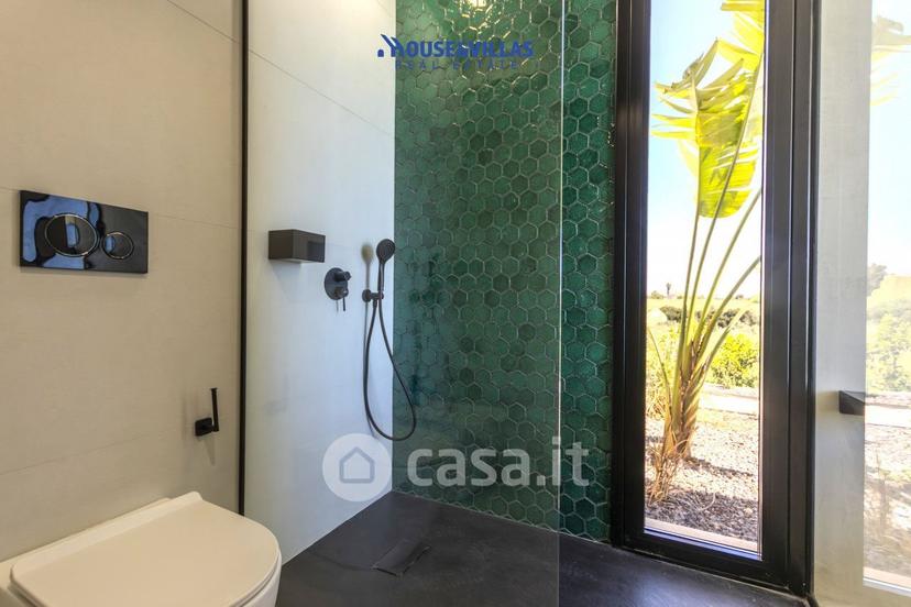 Villa in Via Puzzi — foto 25 di 68