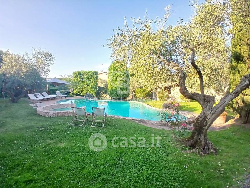 Villa in Strada Cassia Sud — foto 15 di 77