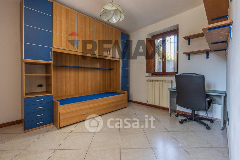Trilocale in Via G. Pascoli 18 — foto 23 di 23