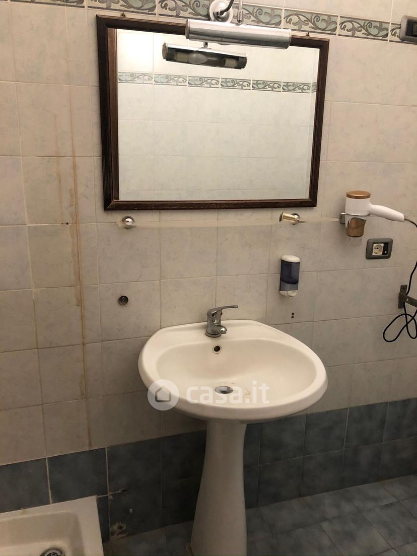 Bilocale in Via Politi 12 — foto 2 di 29