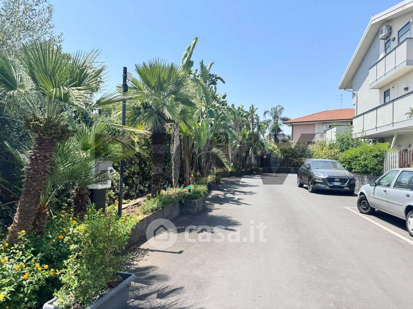 Trilocale in Via Duca degli Abruzzi 46 — foto 24 di 35