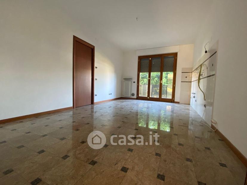 Trilocale in Via San Defendente — foto 15 di 17