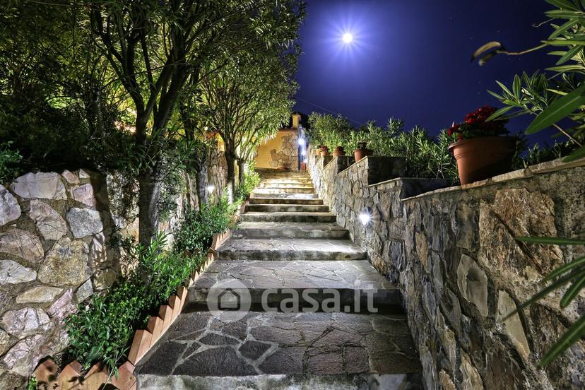 Villa in Morcone — foto 32 di 42