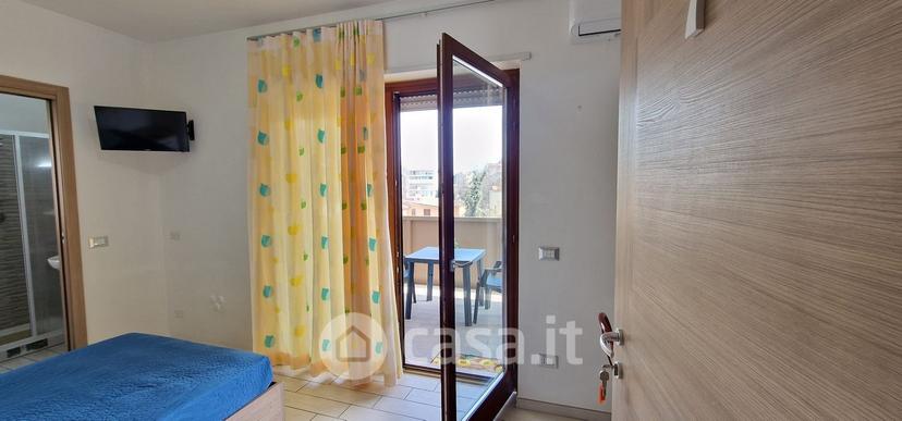 Stanza in Viale Cappuccini 3 — foto 34 di 43