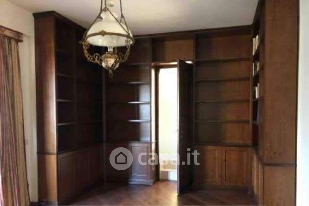 Villa in Via Enrico Millo — foto 23 di 33