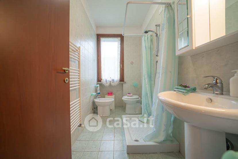 Trilocale in Via Adda 7 — foto 2 di 34