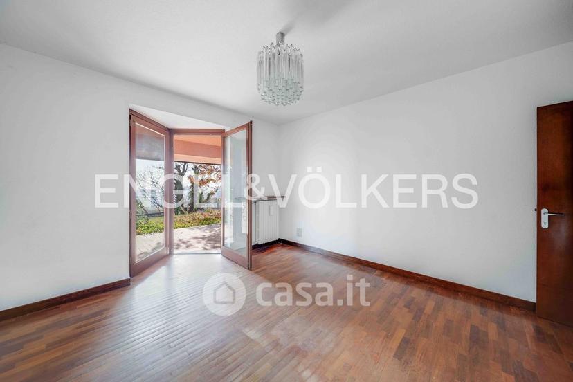Villa in Via Alfredo Oriani — foto 11 di 31