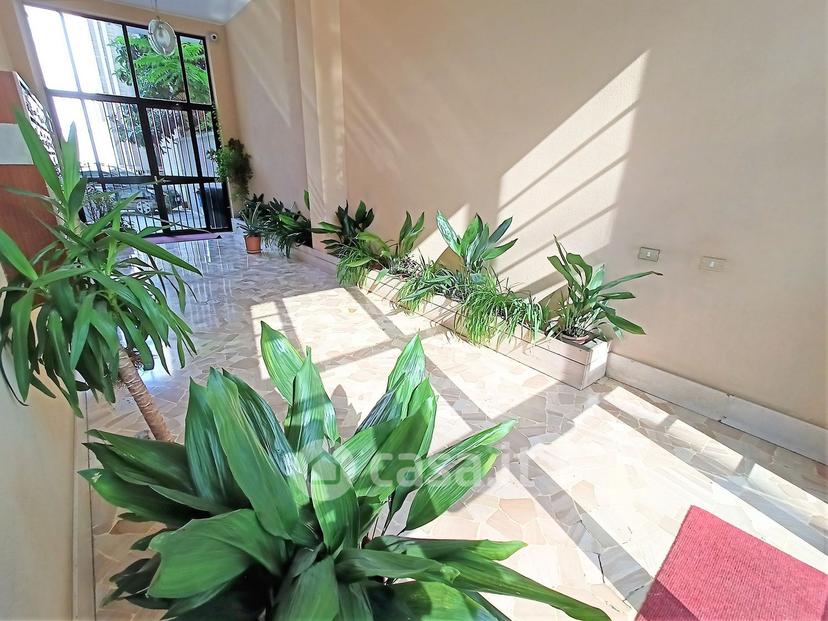 Bilocale in Viale Cassala 3 — foto 9 di 19