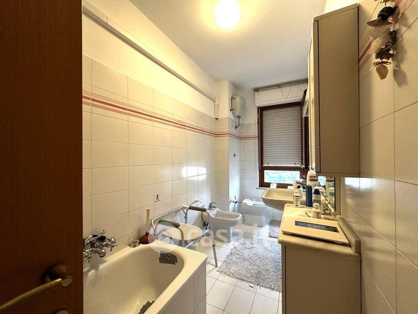 Quadrilocale in Via Emilia Romagna — foto 9 di 24