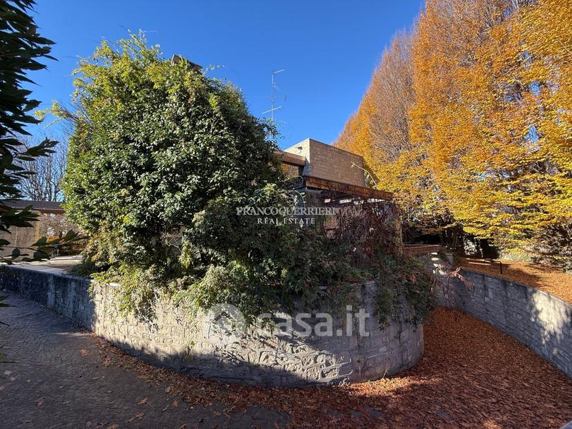 Villa in Via Alcide de Gasperi — foto 34 di 38