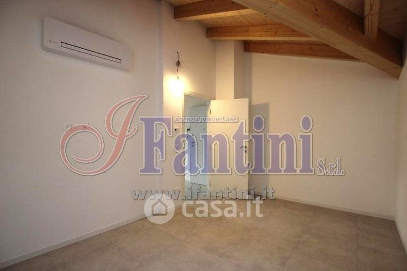 Bilocale in Via Ugo Bassi 62 — foto 3 di 16