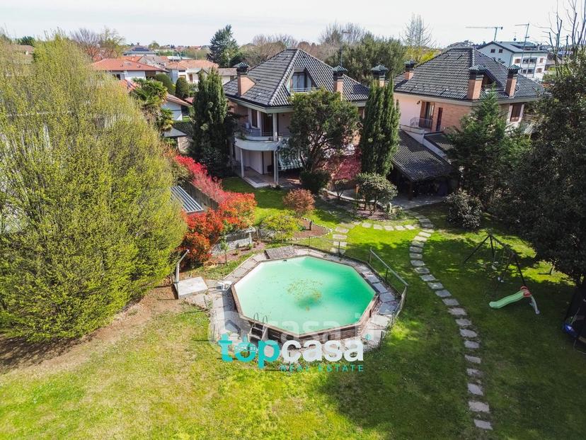 Villa in Via Eugenio Villoresi 62 — foto 35 di 40