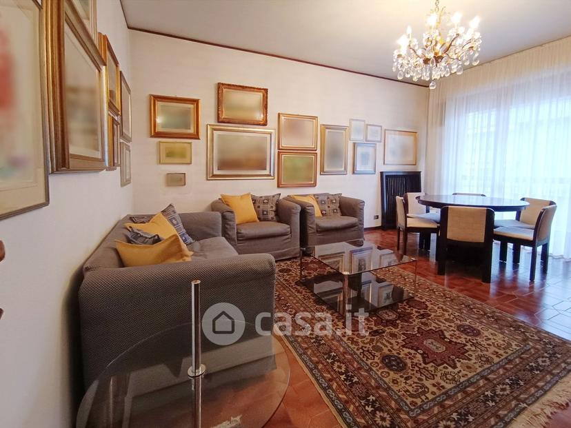 Quadrilocale in Via Carlo Cattaneo 36 — foto 32 di 36