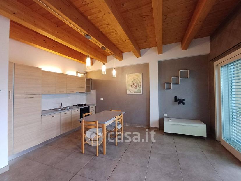 Trilocale in Via B. Croce — foto 3 di 8