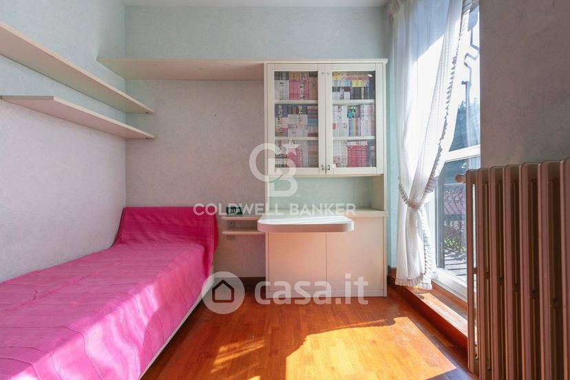 Villa in Via Martiri di Belfiore 4 — foto 36 di 39