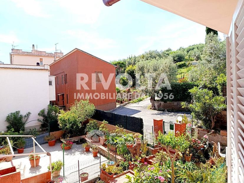 Monolocale in Via dei Molini — foto 7 di 11