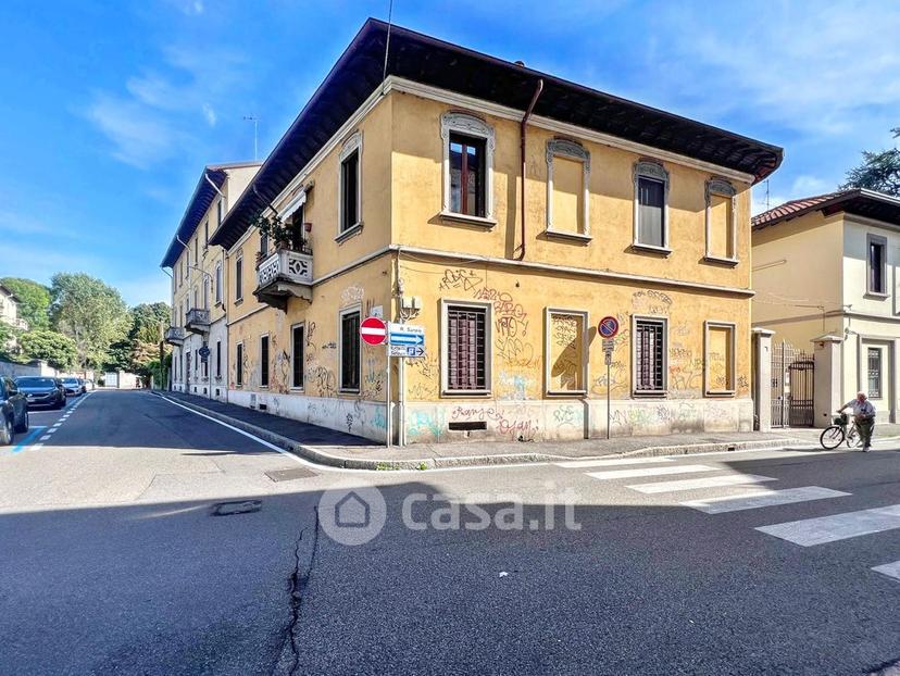 Quadrilocale in Via Raffaello Sanzio 1 — foto 7 di 36