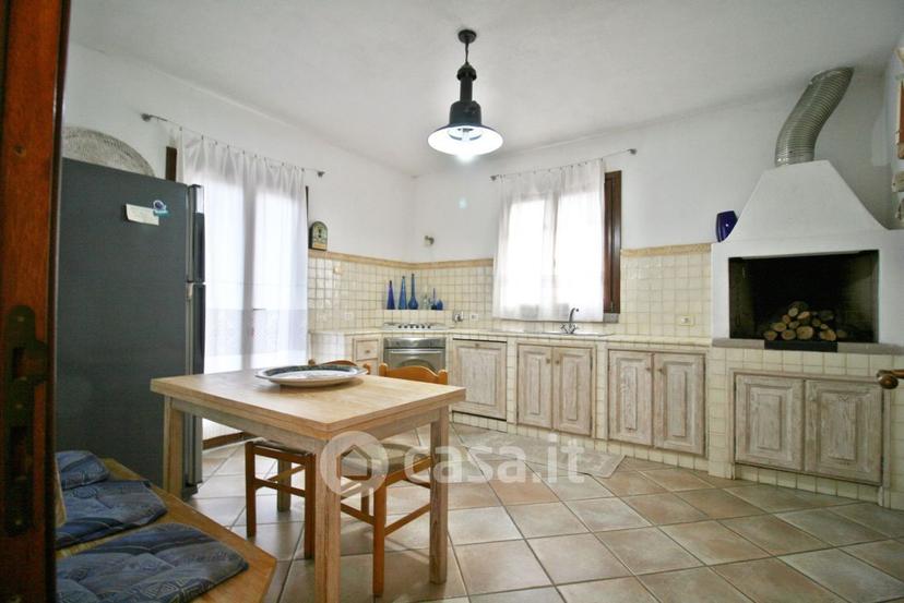 Villa in Via Leonardo da Vinci 25 — foto 3 di 24