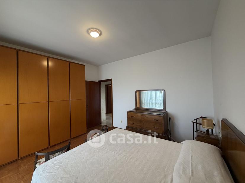 Trilocale in Via Enrico Toti 37 — foto 12 di 24