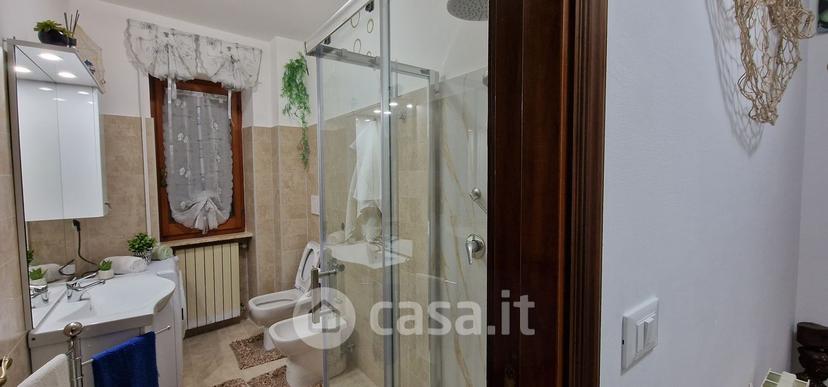 Trilocale in Via Polidori — foto 2 di 34