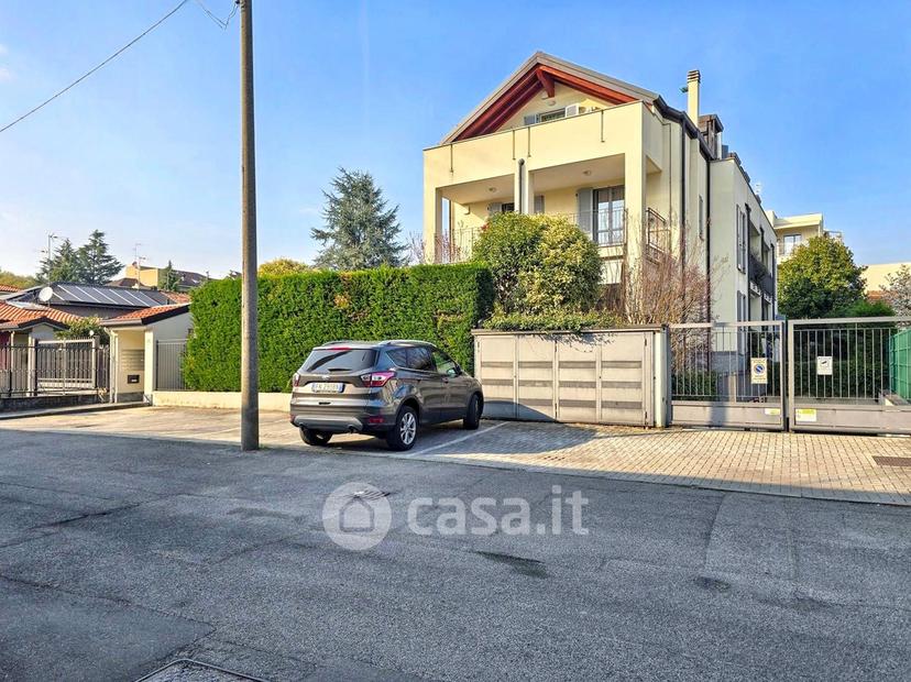 Quadrilocale in Via Flavio Gioia 25 — foto 23 di 54