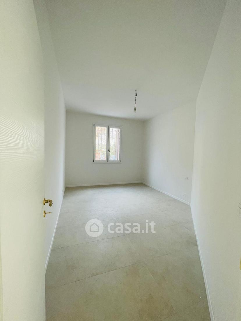 Quadrilocale in Via della Libertà 4 — foto 18 di 27