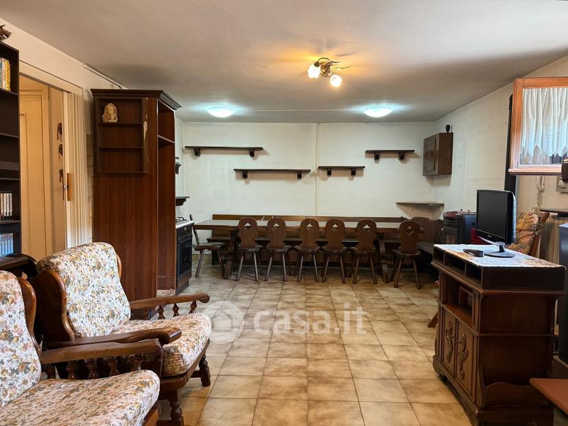 Villa in Via Luigi Barbieri 72 — foto 50 di 57
